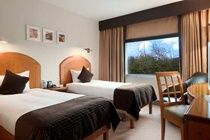 Premier Inn Premier Inn Heathrow Airport Terminal 4 Stanwell Zewnętrze zdjęcie